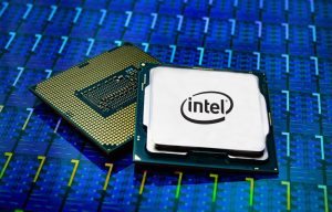 Trump Urges Intel CEO to Resign Over China Investments